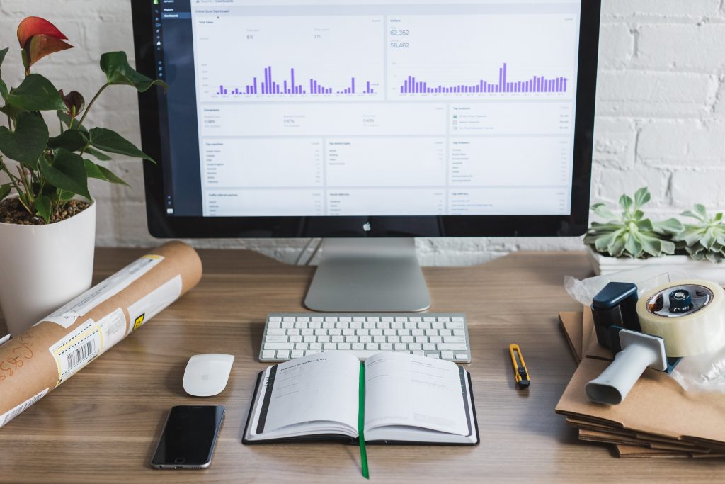 graphiques sur ecran pc agenda bureau